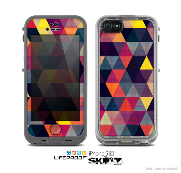 The Vector Triangular Coral & Purple Pattern Skin for the Apple iPhone 5c LifeProof Case