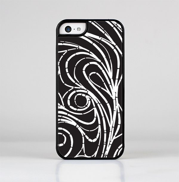 The Vector White and Black Segmented Swirls Skin-Sert for the Apple iPhone 5c Skin-Sert Case