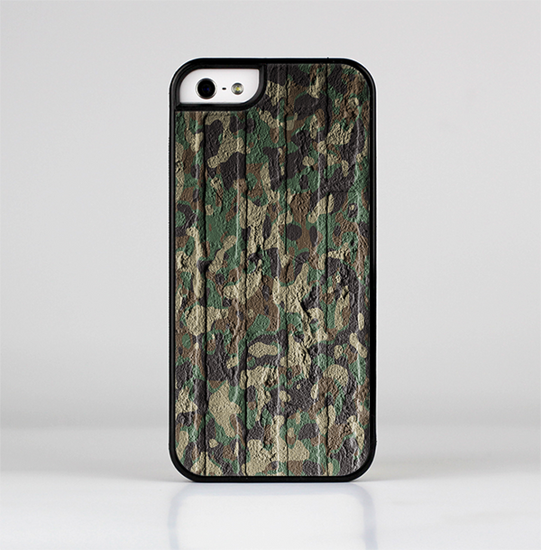 The Vibrant Brick Camouflage Wall Skin-Sert for the Apple iPhone 5-5s Skin-Sert Case