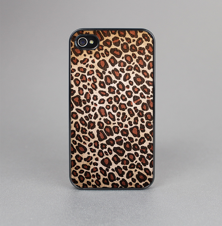 The Vibrant Cheetah Animal Print V3 Skin-Sert for the Apple iPhone 4-4s Skin-Sert Case
