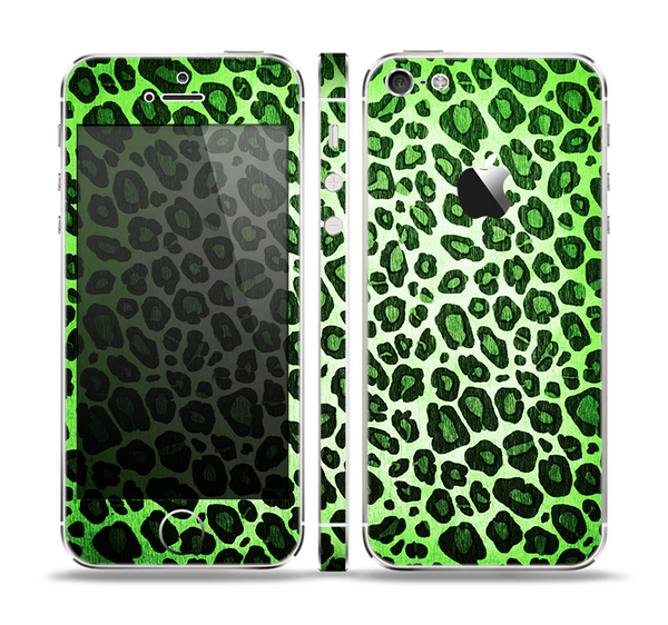 The Vibrant Green Leopard Print Skin Set for the Apple iPhone 5