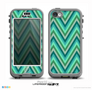 The Vibrant Green Sharp Chevron Pattern Skin for the iPhone 5c nüüd LifeProof Case