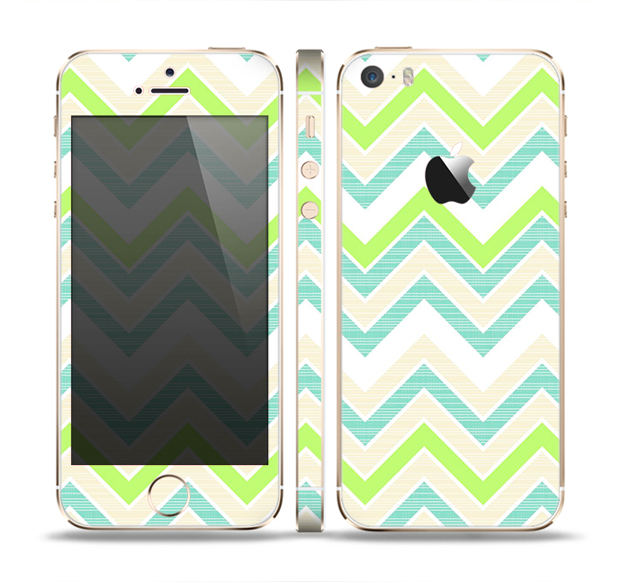 The Vibrant Green Vintage Chevron Pattern Skin Set for the Apple iPhone 5s