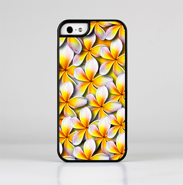 The Vibrant Yellow Flower Pattern Skin-Sert Case for the Apple iPhone 5/5s