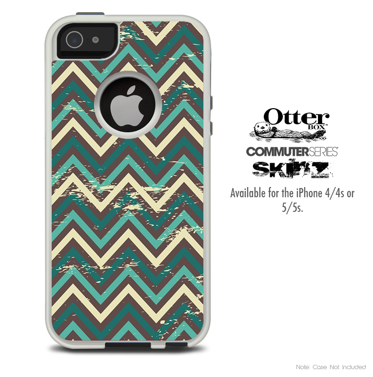 The Vintage Green Chevron Sharp Pattern Skin For The iPhone 4-4s or 5-5s Otterbox Commuter Case