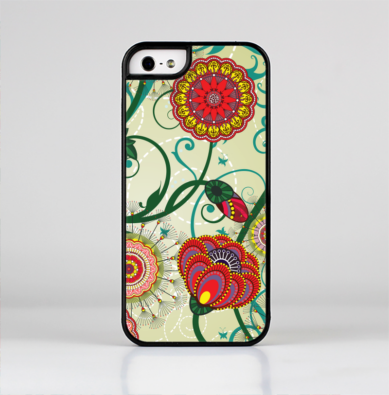 The Vintage Green Floral Vector Pattern Skin-Sert Case for the Apple iPhone 5/5s