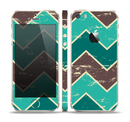 The Vintage Green & Tan Chevron Pattern V2 Skin Set for the Apple iPhone 5s