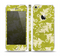 The Vintage Green & White Floral Pattern Skin Set for the Apple iPhone 5