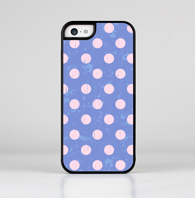 The Vintage Scratched Pink & Purple Polka Dots Skin-Sert Case for the Apple iPhone 5c