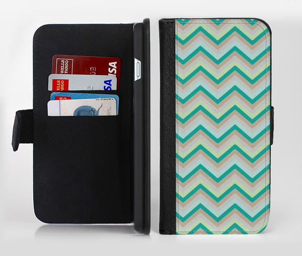 The Vintage Subtle Greens Chevron Pattern Ink-Fuzed Leather Folding Wallet Credit-Card Case for the Apple iPhone 6/6s, 6/6s Plus, 5/5s and 5c