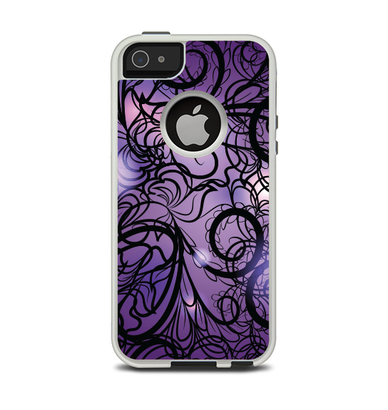 The Violet with Black Highlighted Spirals Apple iPhone 5-5s Otterbox Commuter Case Skin Set