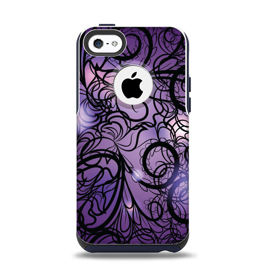 The Violet with Black Highlighted Spirals Apple iPhone 5c Otterbox Commuter Case Skin Set