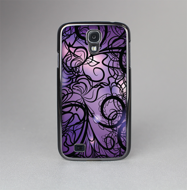 The Violet with Black Highlighted Spirals Skin-Sert Case for the Samsung Galaxy S4