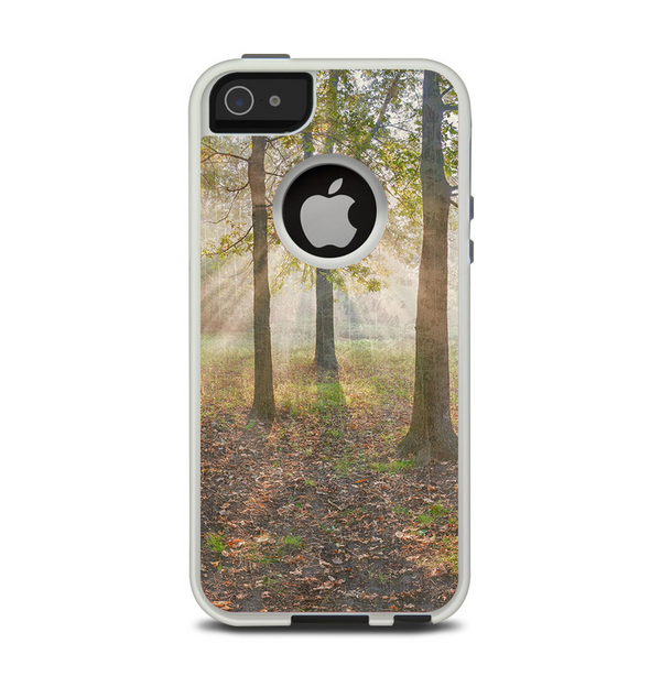 The Vivia Colored Sunny Forrest Apple iPhone 5-5s Otterbox Commuter Case Skin Set