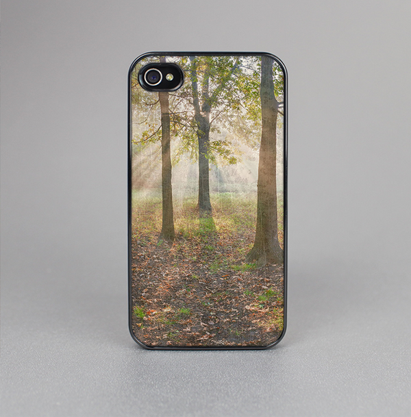 The Vivia Colored Sunny Forrest Skin-Sert for the Apple iPhone 4-4s Skin-Sert Case