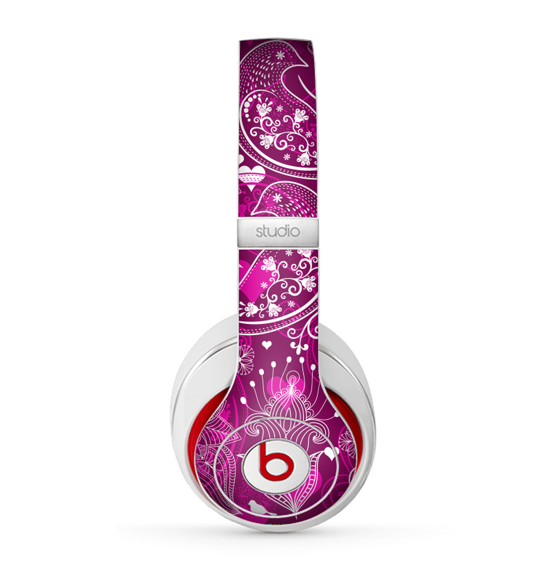 The Vivid Pink and White Paisley Birds Skin for the Beats by Dre Studio (2013+ Version) Headphones
