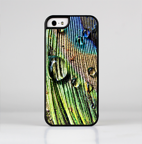 The Watered Peacock Detail Skin-Sert Case for the Apple iPhone 5/5s