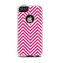 The White & Pink Sharp Chevron Pattern Apple iPhone 5-5s Otterbox Commuter Case Skin Set
