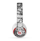 The White and Black Flower Illustration Skin for the Beats by Dre Studio (2013+ Version) Headphones