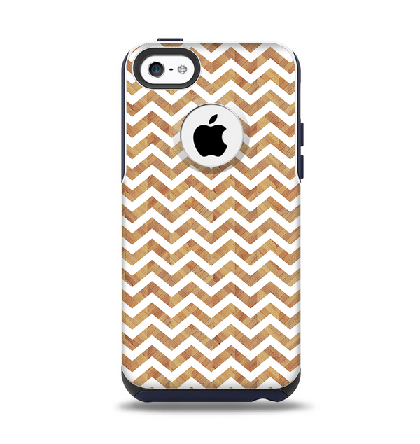 The Wood & White Chevron Pattern Apple iPhone 5c Otterbox Commuter Case Skin Set