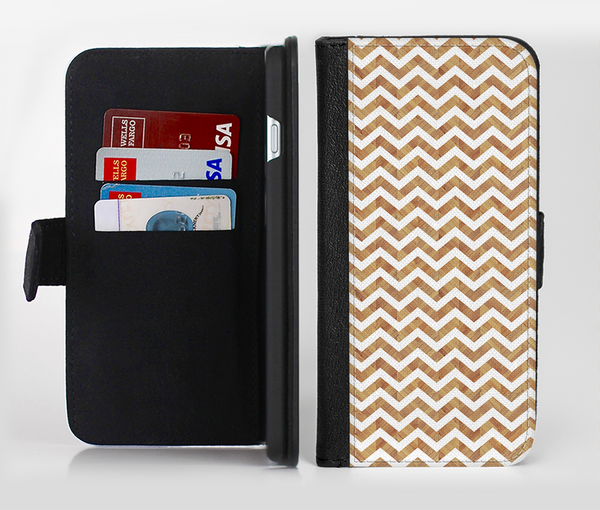 The Wood & White Chevron Pattern Ink-Fuzed Leather Folding Wallet Credit-Card Case for the Apple iPhone 6/6s, 6/6s Plus, 5/5s and 5c