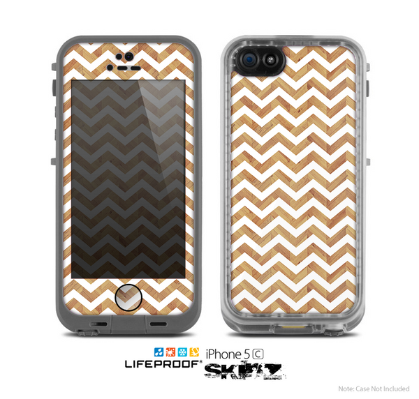 The Wood & White Chevron Pattern Skin for the Apple iPhone 5c LifeProof Case