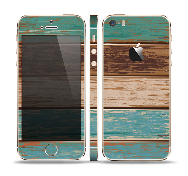 The Wooden Planks with Chipped Green and Brown Paint Skin Set for the Apple iPhone 5s