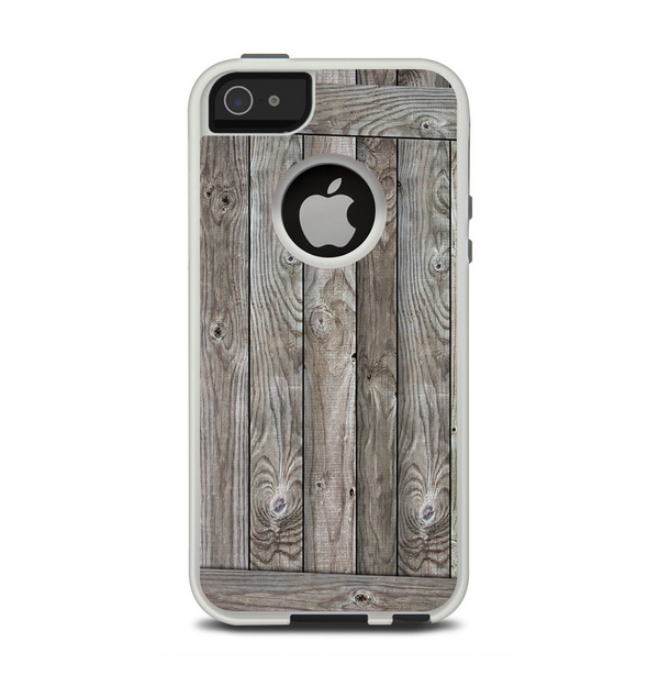 The Wooden Wall-Panel Apple iPhone 5-5s Otterbox Commuter Case Skin Set