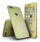 Transparent_Fog_over_Lime_Snowflake_Pattern_-_iPhone_7_Plus_-_FullBody_4PC_v2.jpg