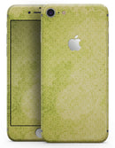 Transparent Fog over Lime Snowflake Pattern - Skin-kit for the iPhone 8 or 8 Plus