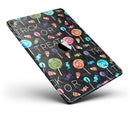 Trick_or_Treat_Candy_Pattern_-_iPad_Pro_97_-_View_1.jpg
