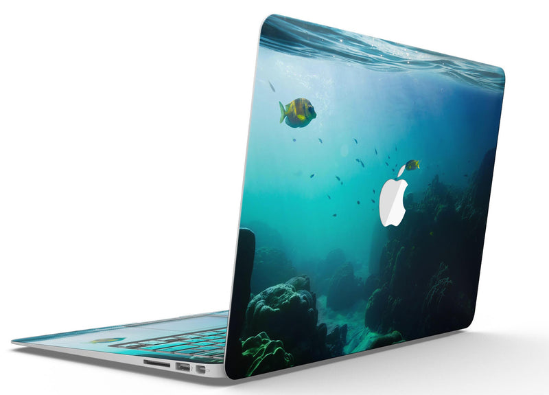 Underwater_Reef_-_13_MacBook_Air_-_V4.jpg
