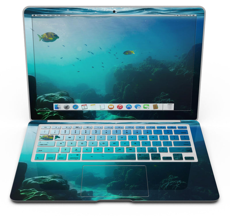 Underwater_Reef_-_13_MacBook_Air_-_V6.jpg
