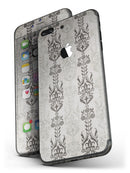 Vertical_Neutral_Royal_Pattern_-_iPhone_7_Plus_-_FullBody_4PC_v4.jpg