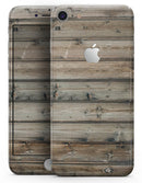 Vertical Planks of Light Woodrgrain - Skin-kit for the iPhone 8 or 8 Plus
