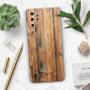 Vertical Raw Aged Wood Planks - Skin-Kit for the Samsung Galaxy S-Series S20, S20 Plus, S20 Ultra , S10 & others (All Galaxy Devices Available)
