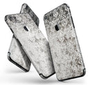 Verticle_Black_and_White_Damask_Pattern_-_iPhone_7_-_FullBody_4PC_v11.jpg