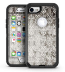 Verticle_Black_and_White_Damask_Pattern_iPhone7_Defender_V2.jpg