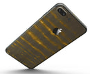 Verticle_Golden_Wire_-_iPhone_7_Plus_-_FullBody_4PC_v5.jpg