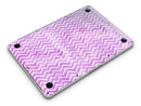 White_Chevron_Over_Purple_Grunge_Surface_-_13_MacBook_Pro_-_V6.jpg