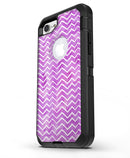 White_Chevron_Over_Purple_Grunge_Surface_iPhone7_Defender_V3.jpg