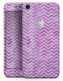 White Chevron Over Purple Grunge Surface - Skin-kit for the iPhone 8 or 8 Plus