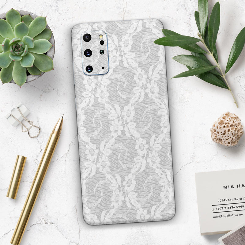 White Floral Lace - Skin-Kit for the Samsung Galaxy S-Series S20, S20 Plus, S20 Ultra , S10 & others (All Galaxy Devices Available)