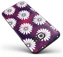 White_Floral_Pattern_Over_Red_and_Purple_Grunge_-_Galaxy_S7_Edge_-_V2.jpg