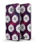 White_Floral_Pattern_Over_Red_and_Purple_Grunge_-_Galaxy_S7_Edge_-_V3.jpg?