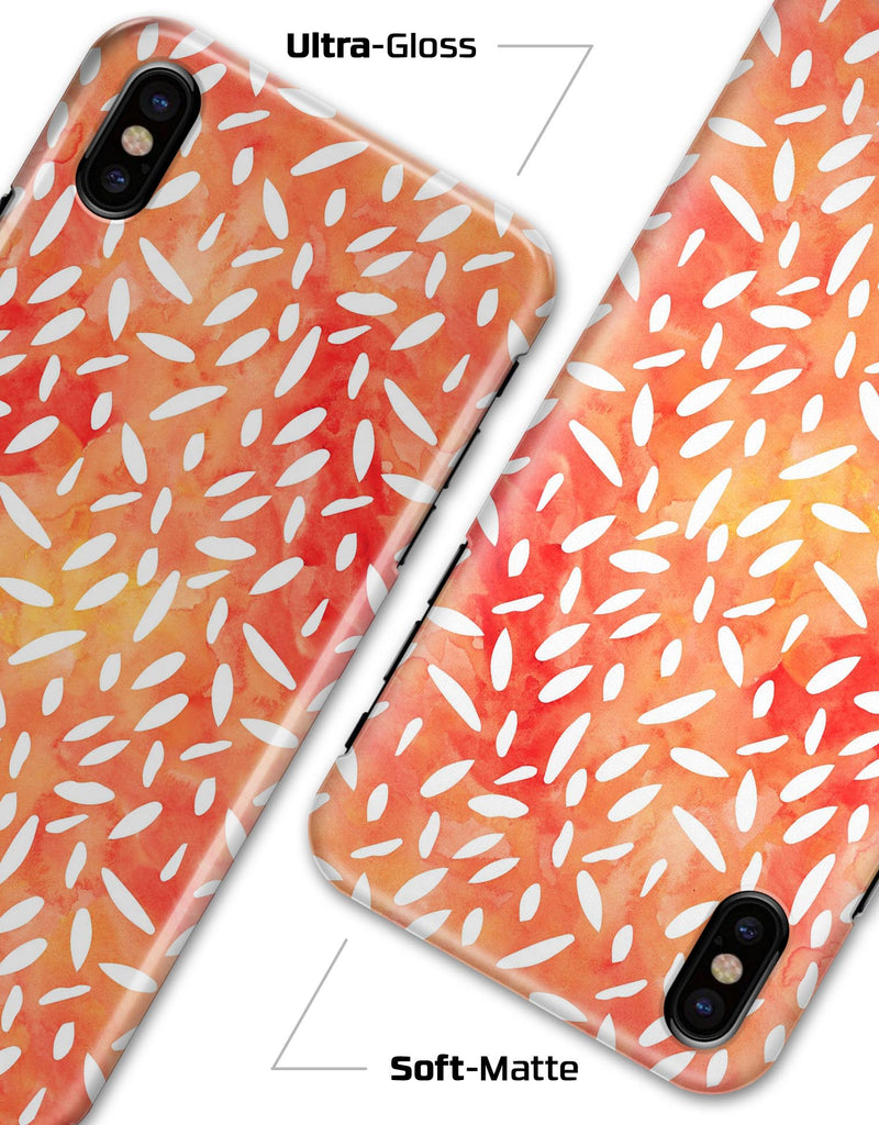 White Floral Pedals of the Suns Surface - iPhone X Clipit Case