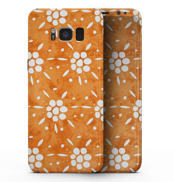 White Pedals Over Watercolored Shades of Orange - Samsung Galaxy S8 Full-Body Skin Kit