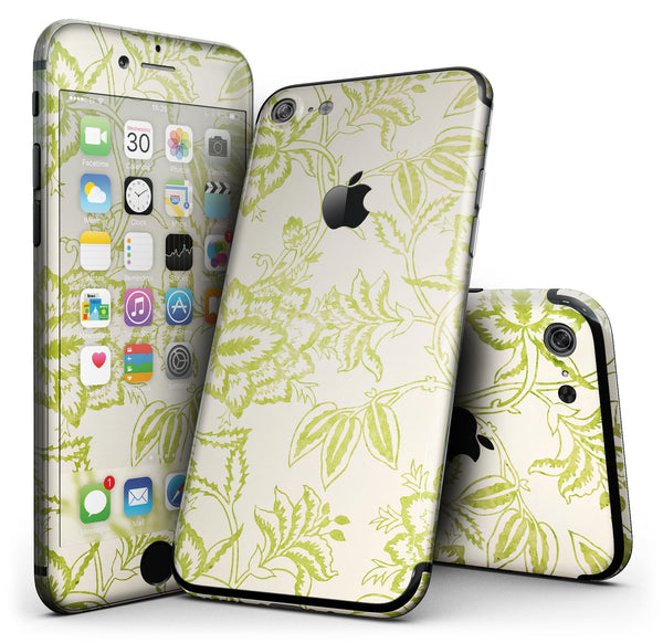 White_and_Green_Floral_Damask_Pattern_-_iPhone_7_-_FullBody_4PC_v1.jpg