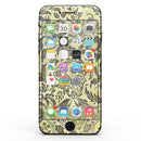 Woodland_Green_Damask_Watercolor_Pattern_-_iPhone_6s_-_Sectioned_-_View_16.jpg