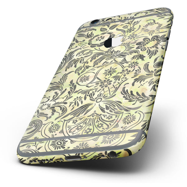 Woodland_Green_Damask_Watercolor_Pattern_-_iPhone_6s_-_Sectioned_-_View_2.jpg